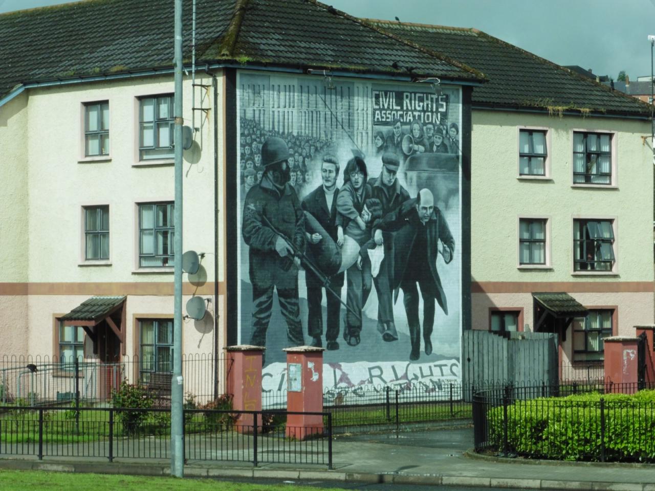 P0268 - Derry - Blody Sunday [1600x1200]