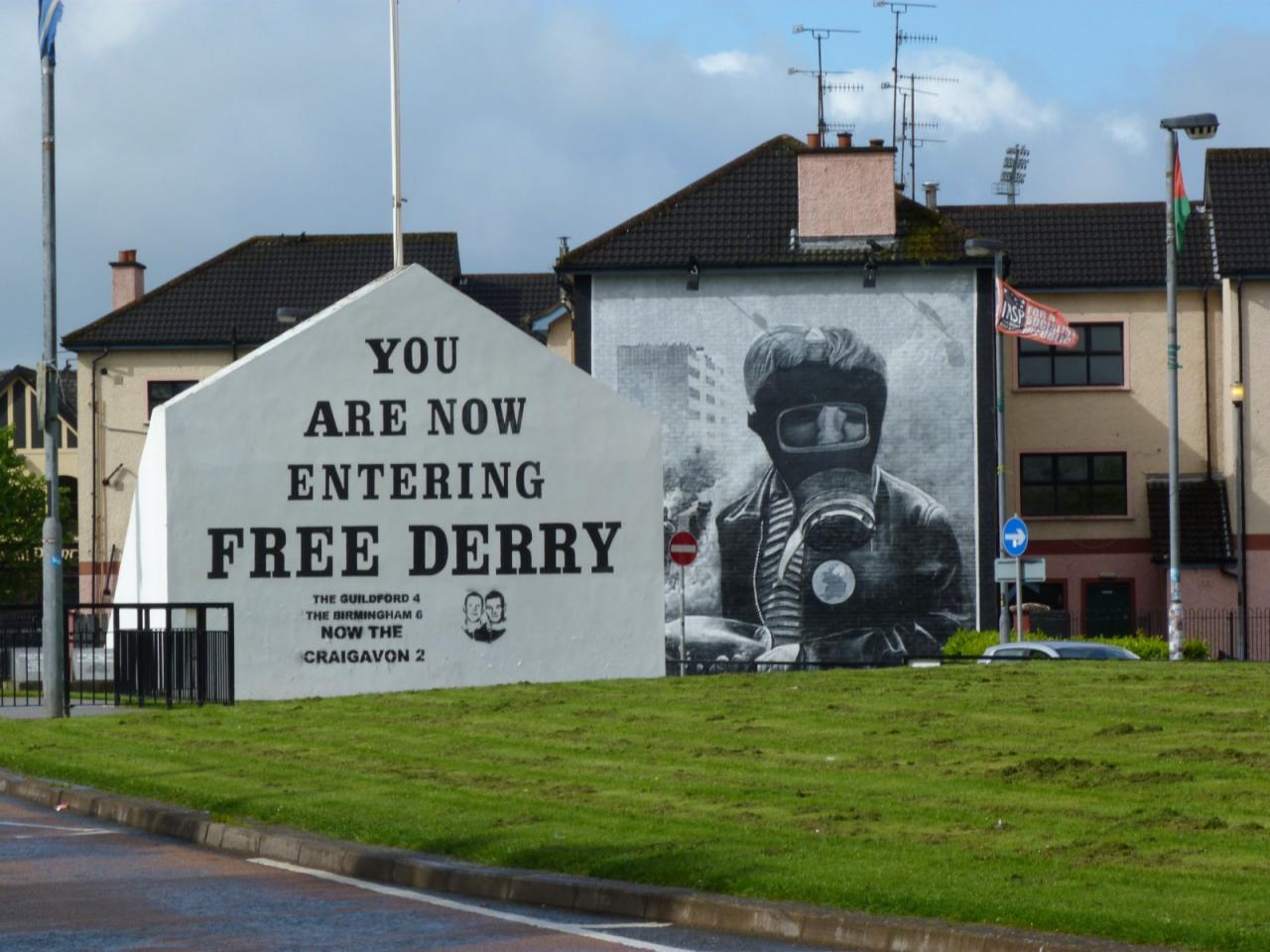 P0294 - Derry - Blody Sunday [1600x1200]